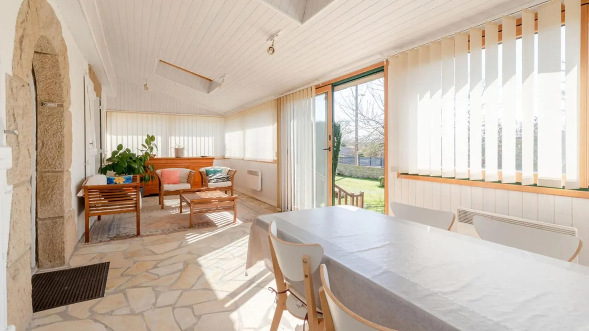Maison Ensoleillee Et Conviviale Lancieux Francie